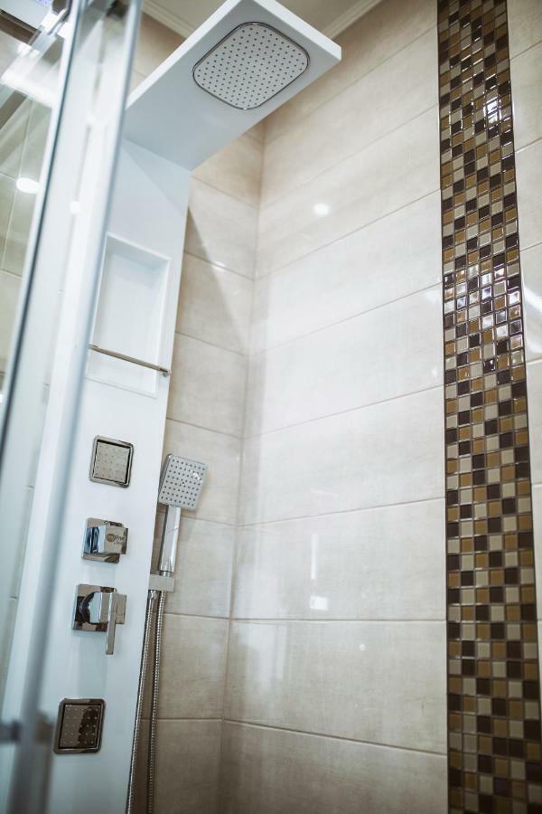 Premium Apartman Makó Esterno foto