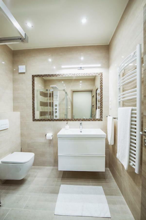 Premium Apartman Makó Esterno foto