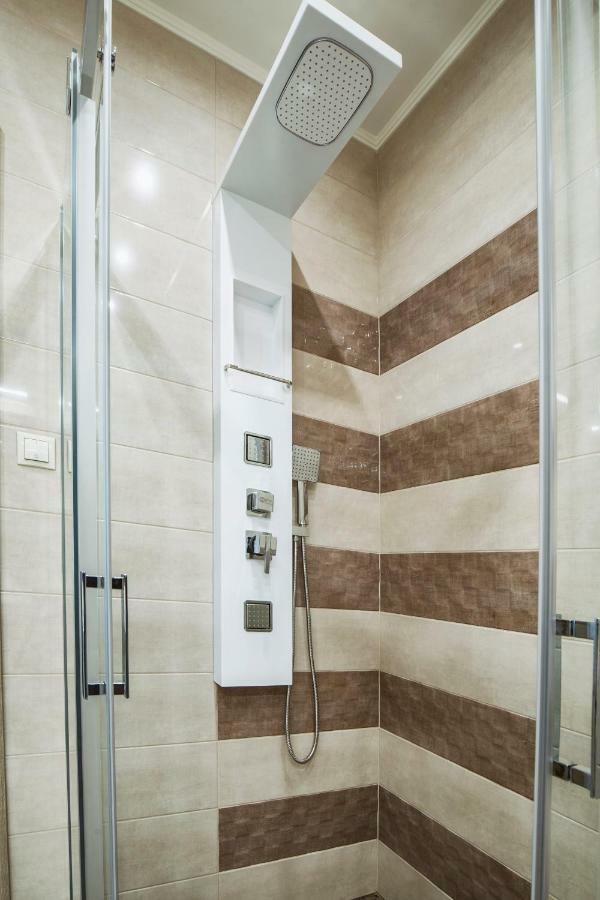Premium Apartman Makó Esterno foto